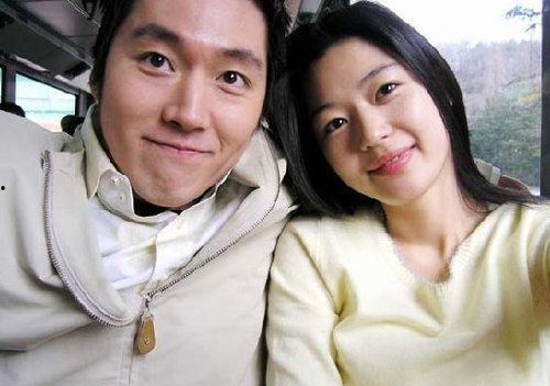 我朋友的丈夫韩国电影在线观看,与朋友丈夫共赏的浪漫时光